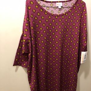Lularoe Irma tee shirt (small)